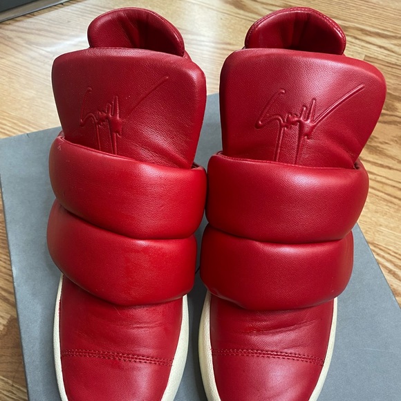 Giuseppe sneakers red and white size 41 size 8 us - Picture 1 of 7